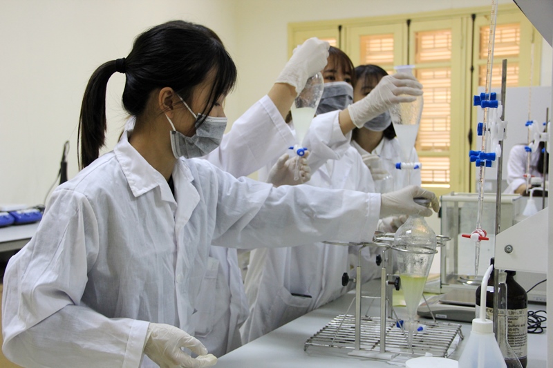 Kiểm nghiệm yến sào