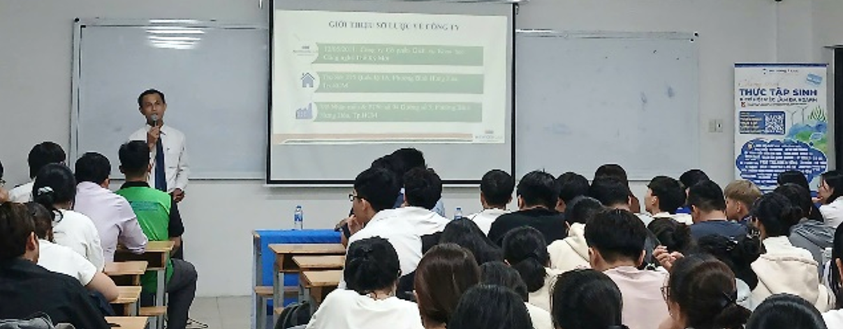 Đại diện NEWCENLAB chia sẻ tại tọa đàm